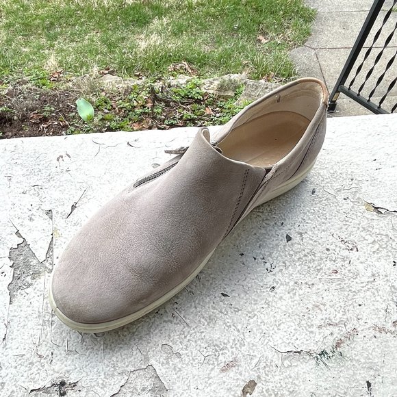 ECCO Soft 7 Dove Gray Side Zip Flats Slip On Rounded SHOES SNEAKERS 9 9.5 40 - Picture 1 of 8